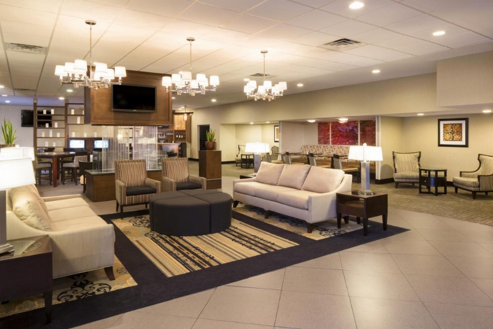 DoubleTree by Hilton Hotel Raleigh - Brownstone - University Image 28