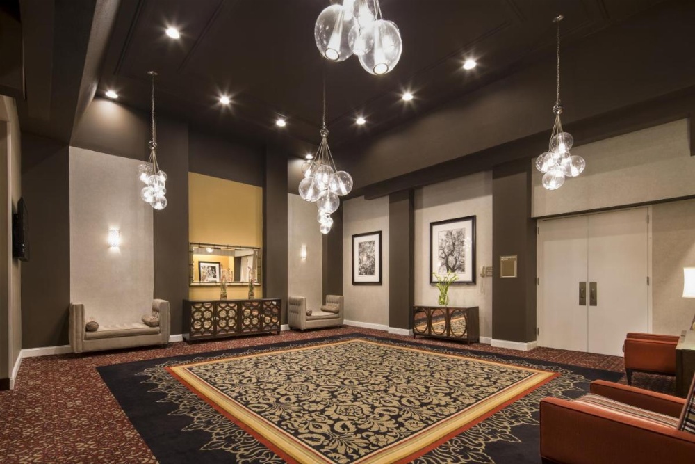 DoubleTree by Hilton Hotel Raleigh - Brownstone - University Image 33