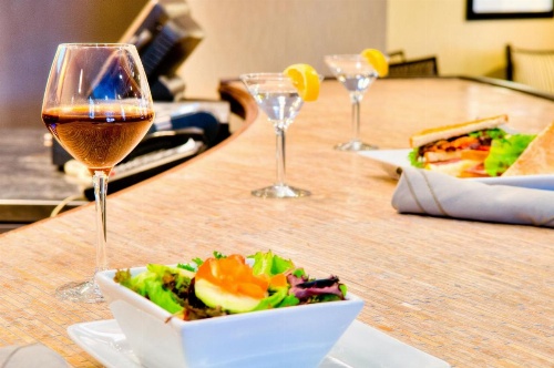 DoubleTree by Hilton Hotel Raleigh - Brownstone - University image 5